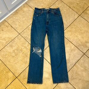 Abercrombie & Fitch Ultra High Rise Jean